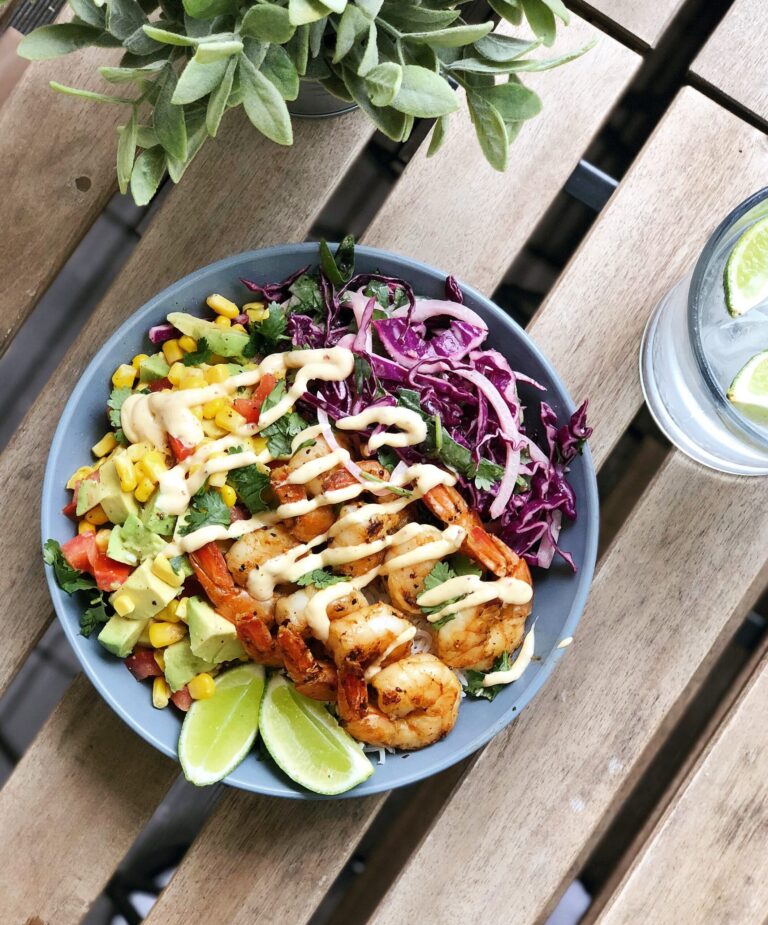 Grilled Shrimp Avocado Salad: A Burst of Zesty Freshness